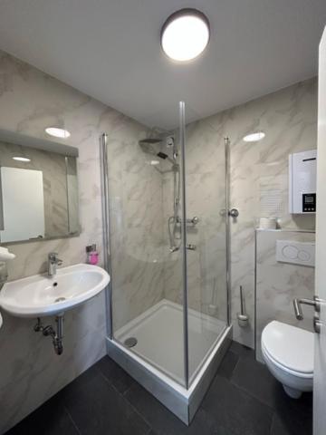 Rheinischer Hof Appartements Leverkusen Exteriör bild