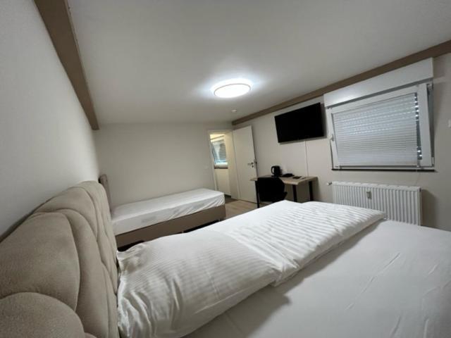 Rheinischer Hof Appartements Leverkusen Exteriör bild